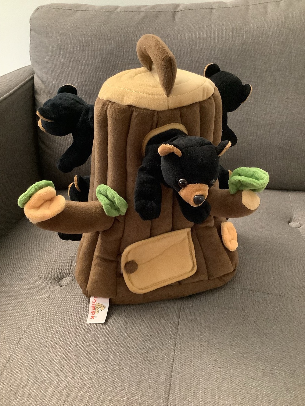 Unipak 5 black bears & 1 tree stump stuffed animal toys stuffies